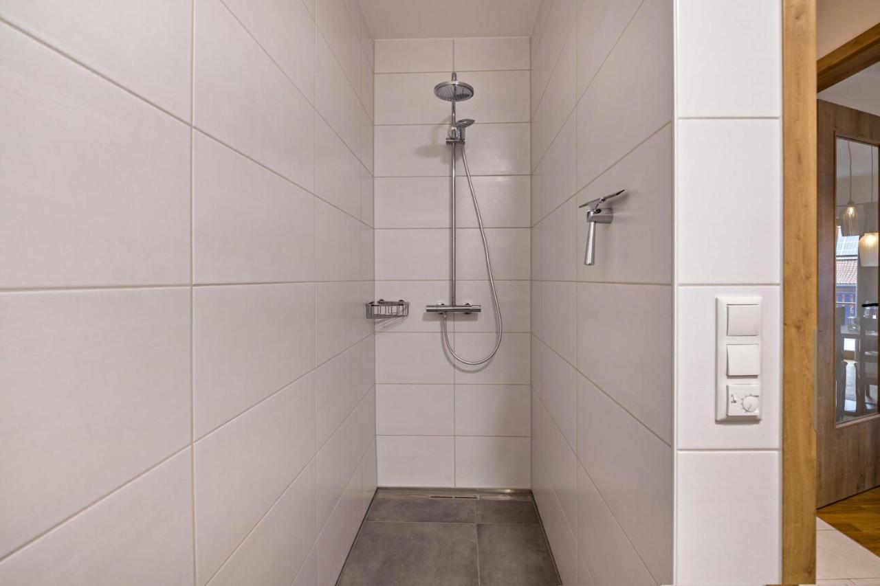 ギルヒング Schloeglhofヴィラ エクステリア 写真